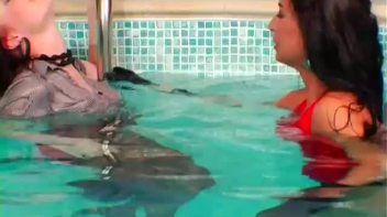 Staying Cool by the Pool Screencap 27 on www.sinx.com