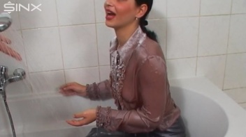 Hot Babes Lather And Rinse Their Designer Clothes Screencap 2 on www.sinx.com