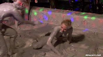 Two Blondes Get Stupid In The Mud! Screencap 29 on www.sinx.com