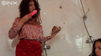 Perfectly Perverted Shower Session Screencap 12 on www.sinx.com
