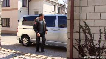 Exchange Student Learns The Local Customs Screencap 3 on www.sinx.com