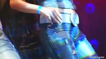 Blue Jean Babes Part 4 Cam 3 Screencap 90 on www.sinx.com