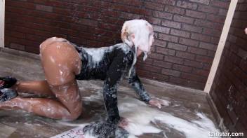 Bombshell collects cum for a living Screencap 82 on www.sinx.com