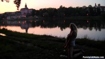 Welli's Riverside Piss Romp Screencap 70 on www.sinx.com