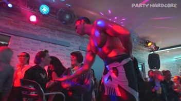 Party Hardcore Gone Crazy Vol. 24 Part 4 - Cam 1 Screencap 62 on www.sinx.com