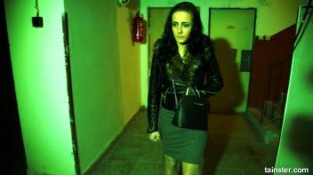 Piss, spit and sex in the elevator Screencap 4 on www.sinx.com