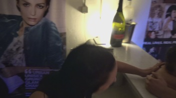 In der Dorfdisco geschwängert Screencap 5 on www.sinx.com