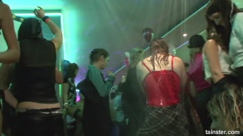 Welcome To The Mad House Part 6 - Cam 4 Screencap 108 on www.sinx.com