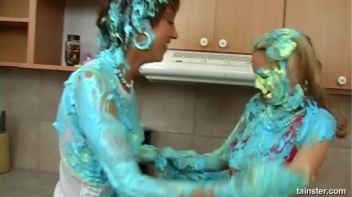 Cakes Covered In Icing Screencap 27 on www.sinx.com