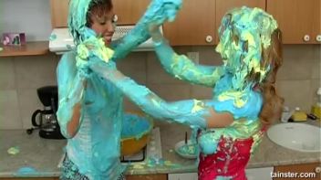 Cakes Covered In Icing Screencap 35 on www.sinx.com