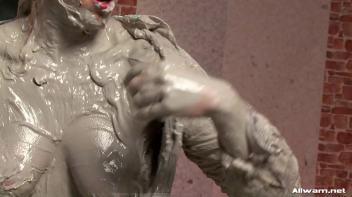 The Lone Mud Splatterers Screencap 96 on www.sinx.com