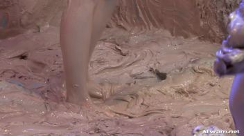 The Lone Mud Splatterers Screencap 100 on www.sinx.com