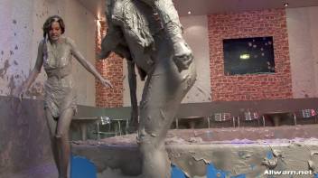 The Lone Mud Splatterers Screencap 104 on www.sinx.com