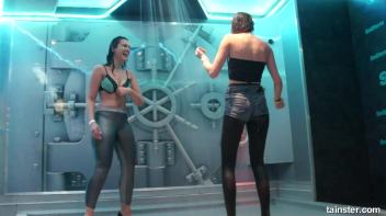 Wet amateur girls go berzerk Screencap 7 on www.sinx.com