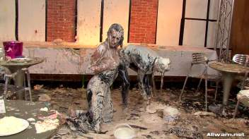 The Clean Up Screencap 116 on www.sinx.com