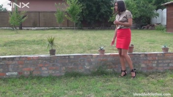 Clothes Destroying Cutie Screencap 2 on www.sinx.com