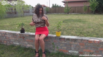 Clothes Destroying Cutie Screencap 23 on www.sinx.com