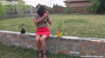 Clothes Destroying Cutie Screencap 28 on www.sinx.com