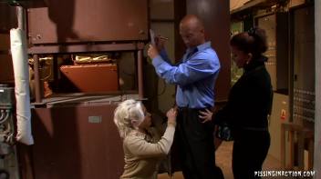 Building Inspector Speaks The Language Of Sex Screencap 7 on www.sinx.com