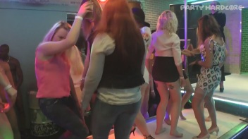 Party Hardcore Gone Crazy Vol. 28 Part 6 - Cam 4 Screencap 85 on www.sinx.com