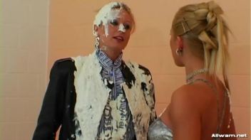 Wallpaper Glue All Over The Place! Screencap 10 on www.sinx.com