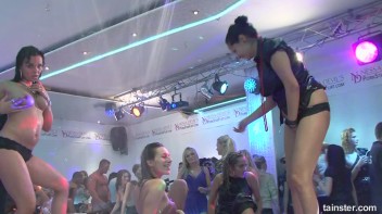 Pornstar Flirt Part 5 - Cam 3 Screencap 6 on www.sinx.com