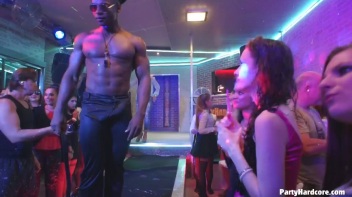 Party Hardcore Gone Crazy Vol. 30 Part 2 - Cam 4 Screencap 86 on www.sinx.com