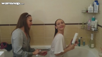 Shave Me, Bathe Me Babes Screencap 49 on www.sinx.com