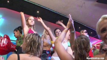 Bikini Beach Balls Part 6 - Main Edit Screencap 120 on www.sinx.com