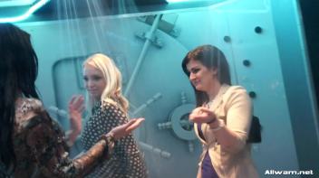 Love The Look Of That Wetlook! Screencap 33 on www.sinx.com