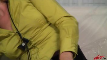 Buzz That Oiled Up Pussy Raw Screencap 10 on www.sinx.com