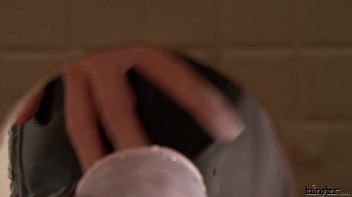 Nessa's Sticky Situation Screencap 27 on www.sinx.com