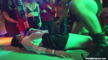 Party Hardcore Gone Crazy Vol. 33 Part 4 - Cam 3 Screencap 25 on www.sinx.com