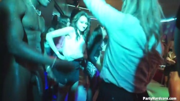 Party Hardcore Gone Crazy Vol. 33 Part 4 - Cam 3 Screencap 41 on www.sinx.com