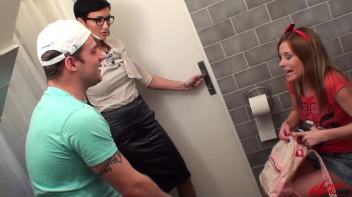 Piss And Fist Play In The Lady's Room Screencap 2 on www.sinx.com