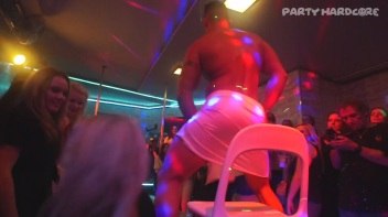 Party Hardcore Gone Crazy Vol. 26 Part 4 - Cam 1 Screencap 110 on www.sinx.com