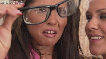 Poppin' Popstar Ass And Going Triple Slut Deep On The Cock Mic! Screencap 27 on www.sinx.com