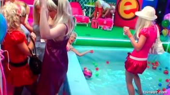 Sex Dolls Part 1 - Cam 1 Screencap 19 on www.sinx.com