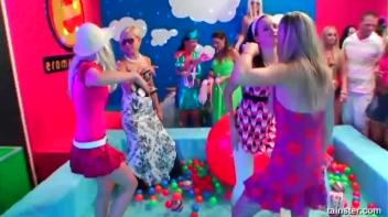 Sex Dolls Part 1 - Cam 1 Screencap 77 on www.sinx.com