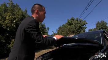 Lucky Breakdown Screencap 5 on www.sinx.com