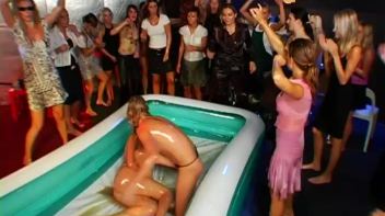 Amazing Oil Wrestling Event Screencap 76 on www.sinx.com