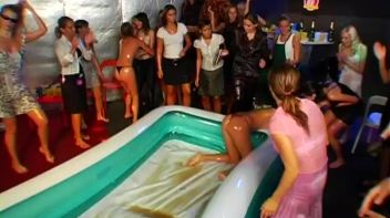 Amazing Oil Wrestling Event Screencap 77 on www.sinx.com