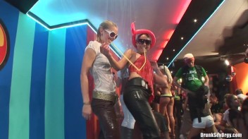 Bikini Beach Balls Part 2 - Cam 4 Screencap 99 on www.sinx.com