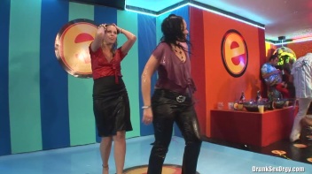 Bikini Beach Balls Part 2 - Cam 4 Screencap 2 on www.sinx.com