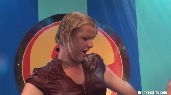 Bikini Beach Balls Part 2 - Cam 4 Screencap 63 on www.sinx.com