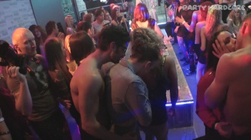 Party Hardcore Gone Crazy Vol. 25 Part 4 - Cam 4 Screencap 71 on www.sinx.com