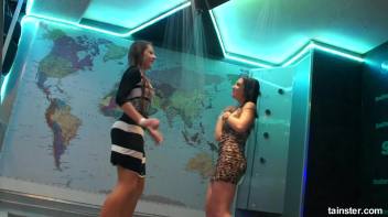 Allwam's favourite wet amateur girls Screencap 38 on www.sinx.com