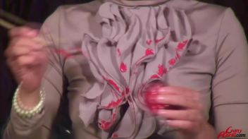 Paint Me Pretty Pussy Spreader Screencap 28 on www.sinx.com