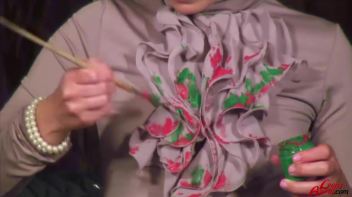 Paint Me Pretty Pussy Spreader Screencap 32 on www.sinx.com