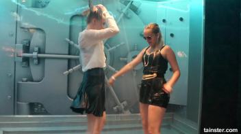 Wet girls turn me on Screencap 28 on www.sinx.com